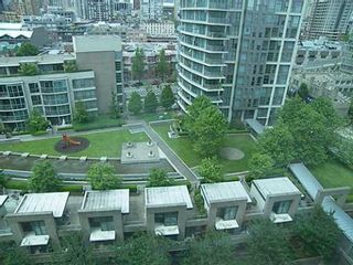 Photo 5: 1502 1009 EXPO BV in Vancouver: Downtown VW Condo for sale in "LANDMARK 33" (Vancouver West)  : MLS®# V594781