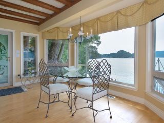 Photo 14: 8015 PASCO Road in West Vancouver: Howe Sound House for sale in "PASCO ESTATES" : MLS®# V1099779