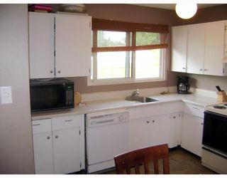 Photo 2:  in WINNIPEG: East Kildonan Residential for sale (North East Winnipeg)  : MLS®# 2914421