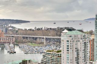 Photo 2: 3301 1495 RICHARDS Street in Vancouver: Yaletown Condo for sale in "Azura II" (Vancouver West)  : MLS®# R2242935