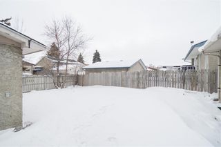 Photo 22: 54 Fairgrove Bay in Winnipeg: Garden Grove Residential for sale (4K)  : MLS®# 202402002