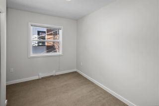 Photo 21: 1050 Hillside Ave in Victoria: Vi Hillside Half Duplex for sale : MLS®# 881796