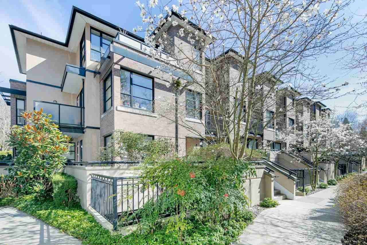 Main Photo: 14 1863 WESBROOK Mall in Vancouver: University VW Townhouse for sale in "Esse" (Vancouver West)  : MLS®# R2354042
