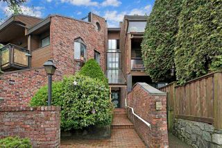 Photo 1: PH4 2410 CORNWALL Avenue in Vancouver: Kitsilano Condo for sale in "Spinnaker" (Vancouver West)  : MLS®# R2465587