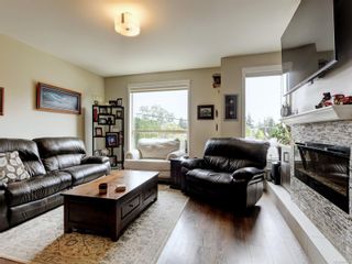 Photo 3: 660 Wagar Ave in Langford: La Mill Hill Row/Townhouse for sale : MLS®# 905070