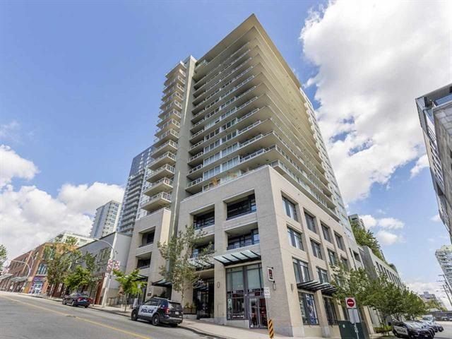 Main Photo: PH7 39 Sixth Street in New Westminster: Downtown NW Condo for sale : MLS®# R2575142