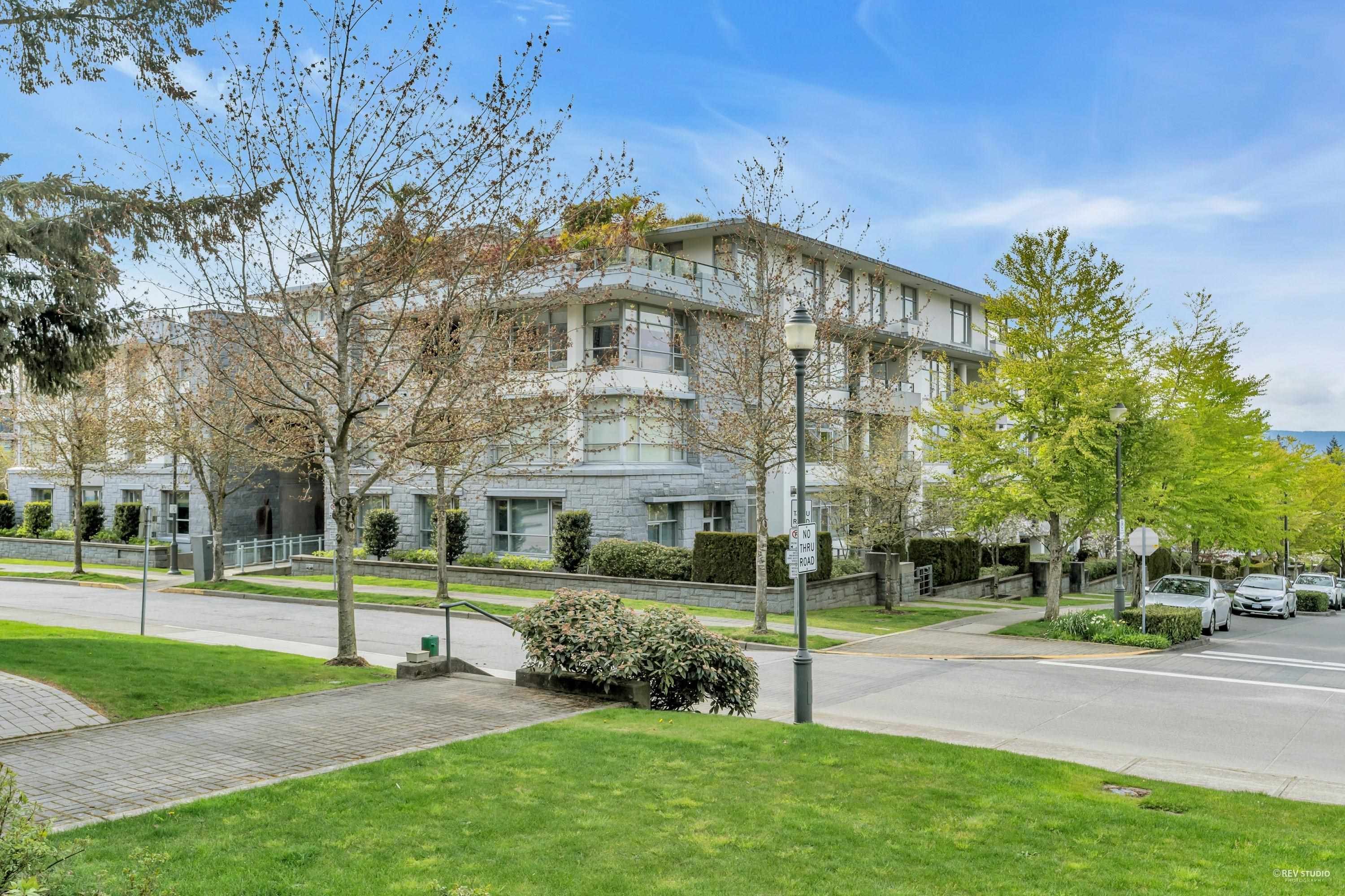 Main Photo: 309 6015 IONA Drive in Vancouver: University VW Condo for sale in "Chancellor House" (Vancouver West)  : MLS®# R2759466