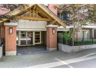 Photo 2: C113 8929 202 Street in Langley: Walnut Grove Condo for sale in "The Grove" : MLS®# R2189548