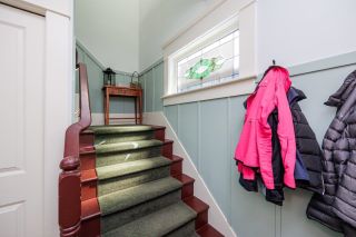 Photo 4: 271 E 23RD Avenue in Vancouver: Main Townhouse for sale in "CEDAR COTTAGE" (Vancouver East)  : MLS®# R2780056