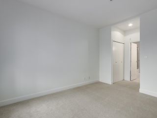 Photo 13: 301 6198 ASH Street in Vancouver: Oakridge VW Condo for sale in "THE GROVE" (Vancouver West)  : MLS®# R2332430