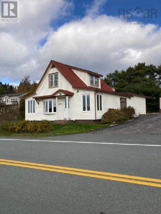 Photo 2: 4502 Highway 332 in East Lahave: House for sale : MLS®# 202226389