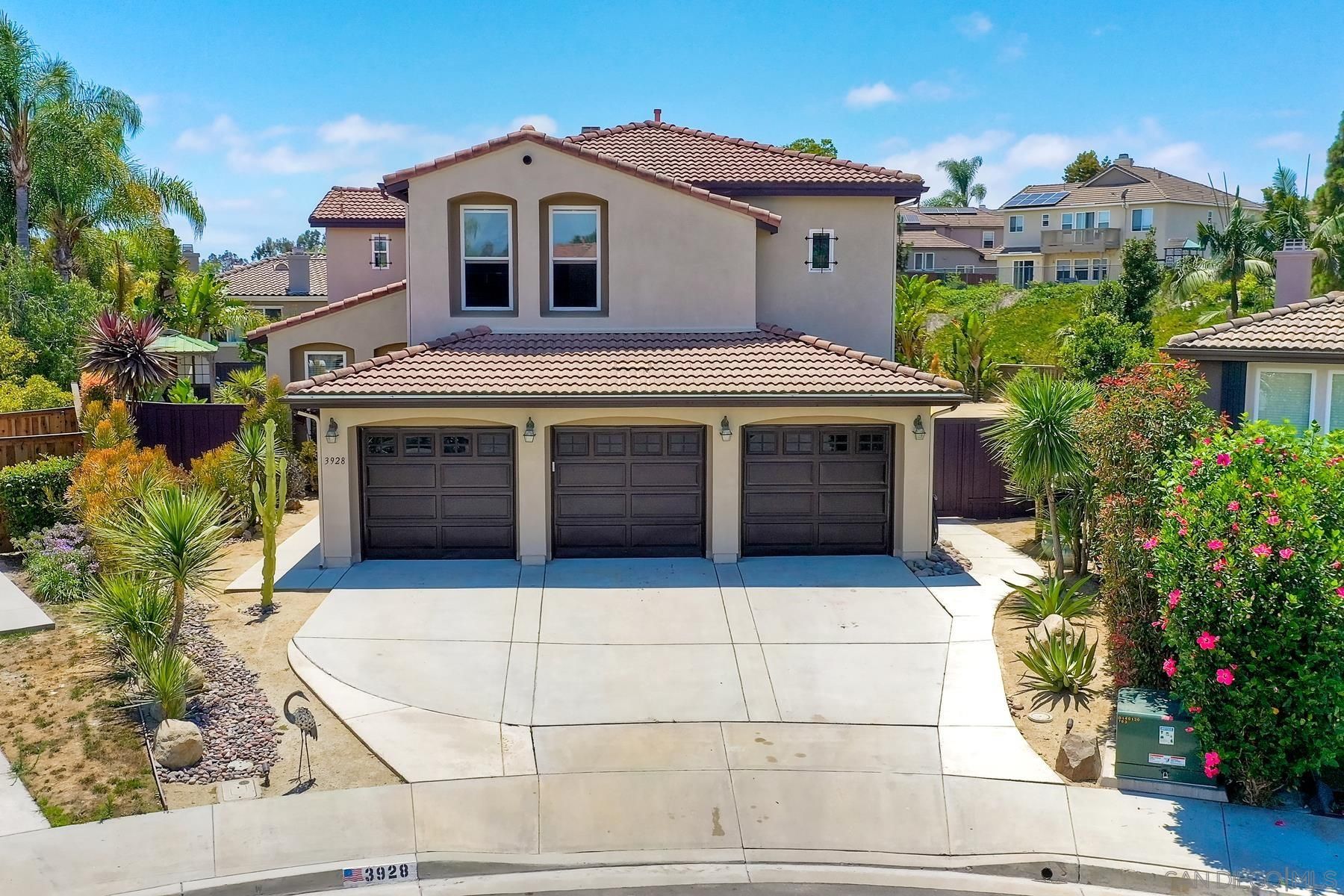 Main Photo: CARLSBAD EAST House for sale : 5 bedrooms : 3928 Plateau Pl in Carlsbad