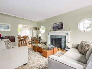 Photo 2: 3939 W KING EDWARD Avenue in Vancouver: Dunbar House for sale (Vancouver West)  : MLS®# R2191736