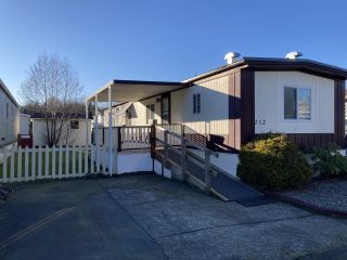 Photo 3: 112 3300 HORN Street in Abbotsford: Central Abbotsford Manufactured Home for sale in "Georgian Park" : MLS®# R2655125