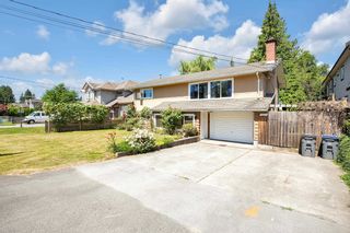 Photo 3: 14203 110TH Avenue in Surrey: Bolivar Heights House for sale in "bolivar heights" (North Surrey)  : MLS®# R2710915
