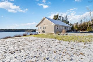 Photo 13: 355 Aulenback Point Road in Sweetland: 405-Lunenburg County Residential for sale (South Shore)  : MLS®# 202300652