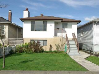 Photo 1: 2479 E GEORGIA Street in Vancouver: Renfrew VE House for sale (Vancouver East)  : MLS®# V1055540