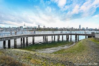 Photo 6: 303 1328 MARINASIDE Crescent in Vancouver: Yaletown Condo for sale in "THE CONCORD" (Vancouver West)  : MLS®# R2863830