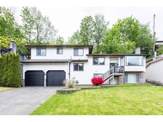 Photo 2: 2319 WOODSTOCK Drive in Abbotsford: Abbotsford East House for sale in "McMillan" : MLS®# R2743709