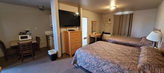 Photo 3: 22 rooms motel for sale Southern Alberta: Business with Property for sale