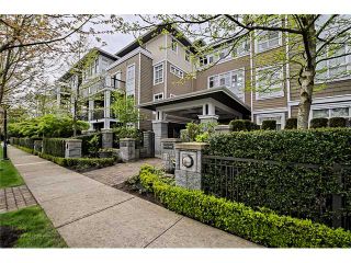 Photo 2: 303 6279 EAGLES Drive in Vancouver: University VW Condo for sale in "REFLECTIONS" (Vancouver West)  : MLS®# V1061772