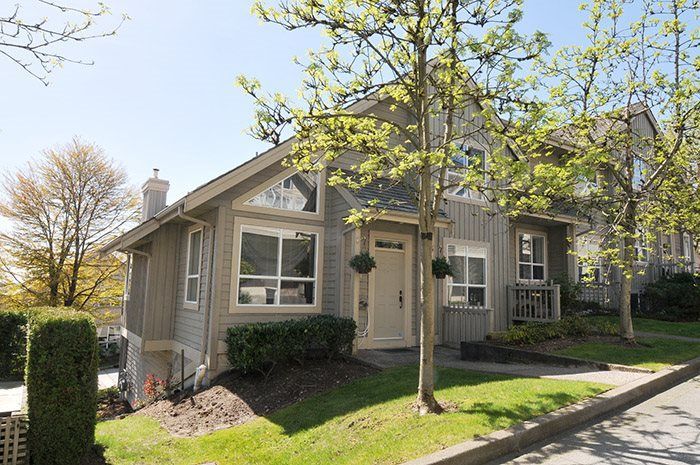 Main Photo: 310 1465 PARKWAY BOULEVARD in Coquitlam: Westwood Plateau Townhouse for sale : MLS®# R2260594
