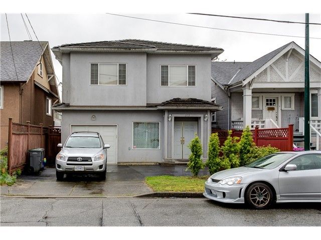 Main Photo: 272 61ST Ave E in Vancouver East: South Vancouver Home for sale ()  : MLS®# V1119950