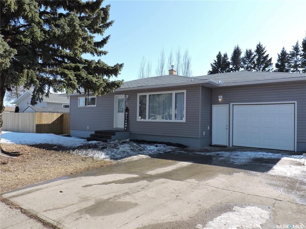Main Photo: 8 Dalewood Crescent in Yorkton: Residential for sale : MLS®# SK846294