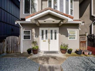 Photo 3: 735 E 20TH Avenue in Vancouver: Fraser VE House for sale (Vancouver East)  : MLS®# R2556666