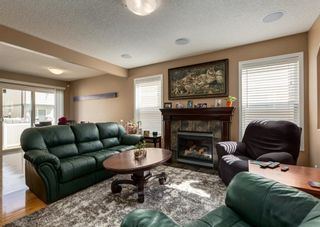 Photo 4: 8 Royal Birch Mount NW in Calgary: Royal Oak Row/Townhouse for sale : MLS®# A1204517