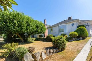 Main Photo: 2658 E 4TH Avenue in Vancouver: Renfrew VE House for sale (Vancouver East)  : MLS®# R2758905