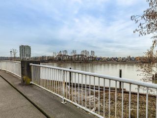 Photo 20: 103 6 RENAISSANCE SQUARE in New Westminster: Quay Condo for sale : MLS®# R2724963