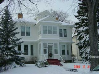 Photo 2: 191 LAWNDALE Avenue in WINNIPEG: St Boniface Single Family Detached for sale (South East Winnipeg)  : MLS®# 2617441