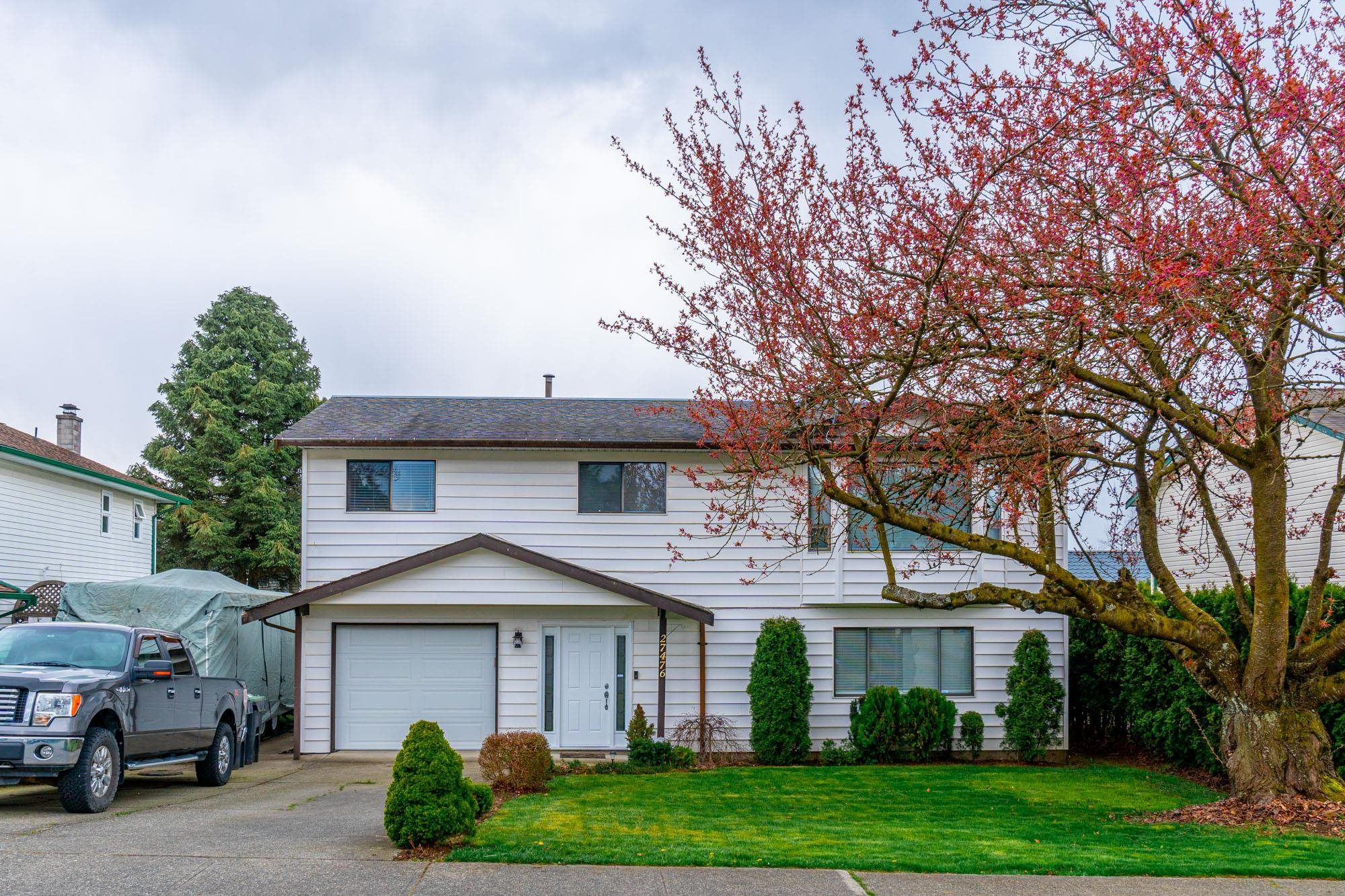 Main Photo: 27476 32A Avenue in Langley: Aldergrove Langley House for sale : MLS®# R2676916