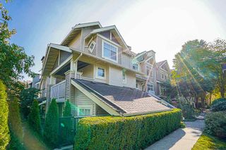 Photo 1: 33 7488 SOUTHWYNDE Avenue in Burnaby: South Slope Townhouse for sale in "LEDGESTONE 1" (Burnaby South)  : MLS®# R2176446