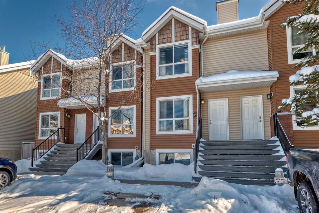 Main Photo: 58 Erin Woods Court SE in Calgary: Erin Woods Row/Townhouse for sale : MLS®# A2117372