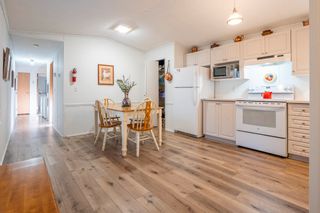 Photo 5: 29 5575 MASON Road in Sechelt: Sechelt District Manufactured Home for sale in "Mason Road Manufactured Home Community" (Sunshine Coast)  : MLS®# R2847236