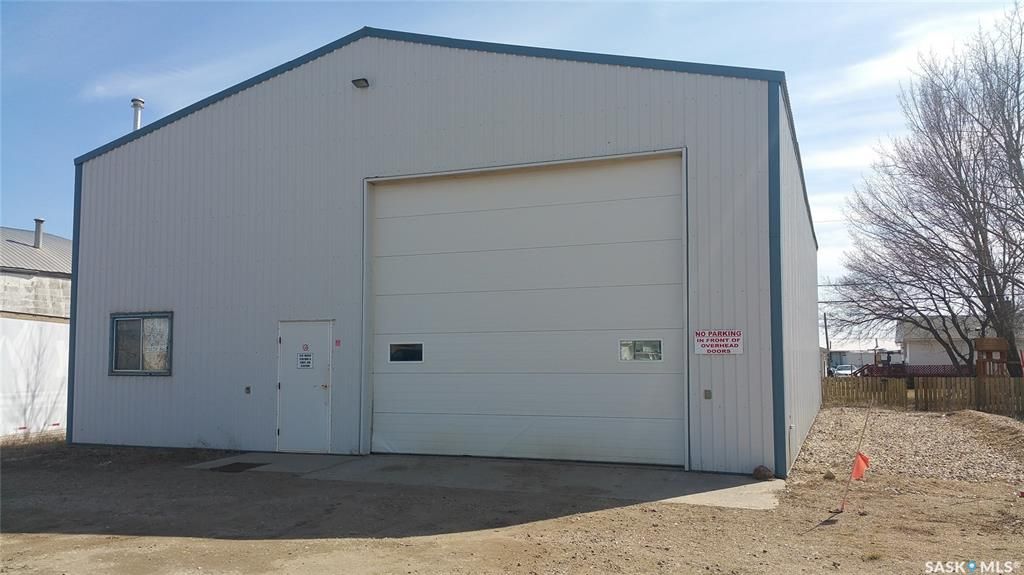 Main Photo: 71 Marion Avenue in Oxbow: Commercial for sale : MLS®# SK839413