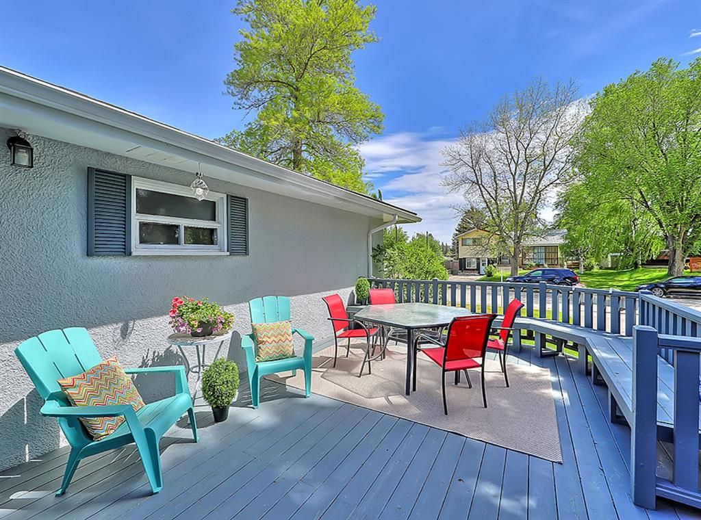 Large sunny deck for summer entertaining