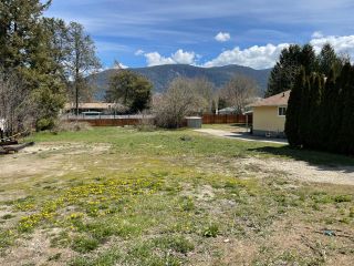 Photo 2: 2029 COLUMBIA AVENUE in Castlegar: Vacant Land for sale : MLS®# 2464356