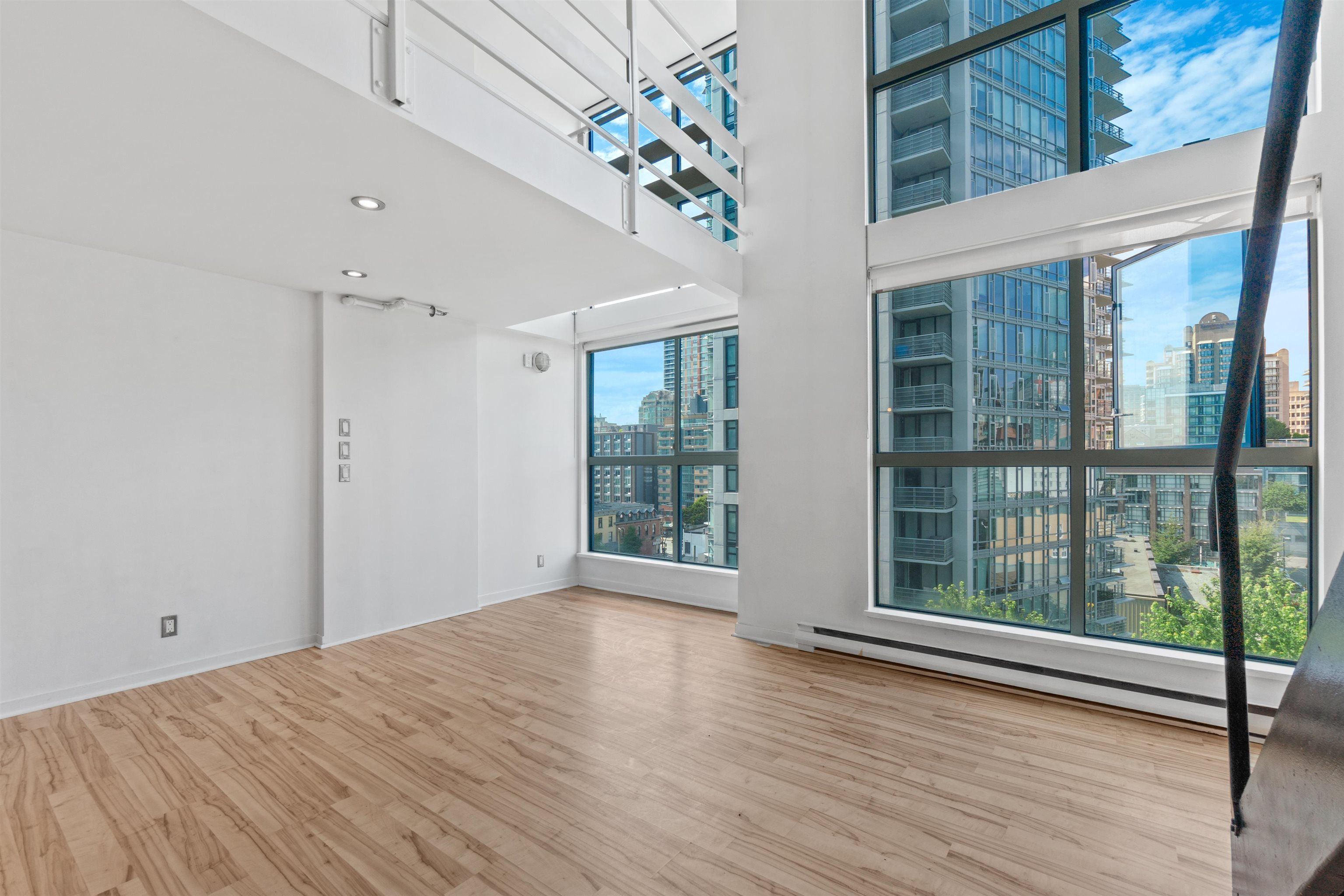 Main Photo: 604 1238 SEYMOUR Street in Vancouver: Downtown VW Condo for sale in "The Space" (Vancouver West)  : MLS®# R2725201
