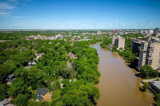 Photo 6: 135 East Gate in Winnipeg: Armstrong's Point Residential for sale (1C)  : MLS®# 202217640