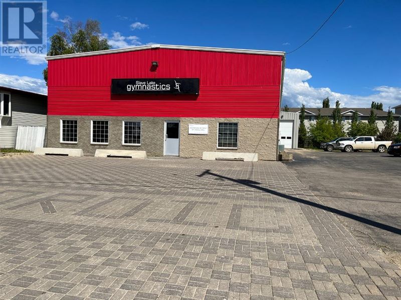 FEATURED LISTING: 629 Main Street North Slave Lake