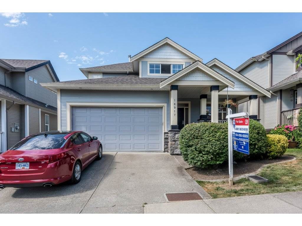 Main Photo: 18917 69A Avenue in Surrey: Clayton House for sale (Cloverdale)  : MLS®# R2187008