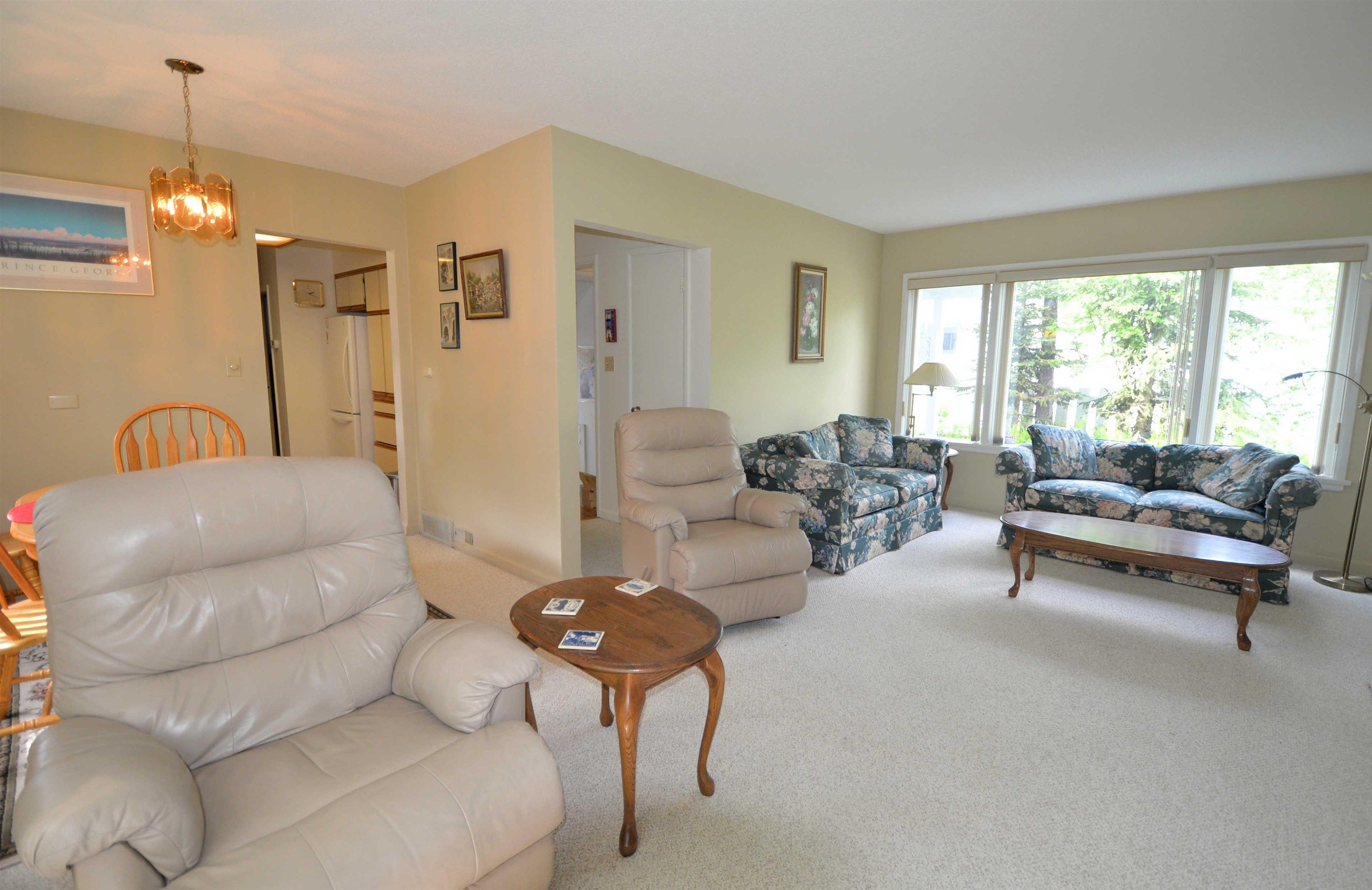 Photo 5: Photos: 1017 1025 EWERT Street in Prince George: Central Duplex for sale (PG City Central)  : MLS®# R2696362