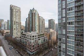 Photo 11: 1204 1001 RICHARDS Street in Vancouver: Downtown VW Condo for sale in "MIRO" (Vancouver West)  : MLS®# R2332215
