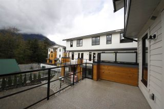 Photo 16: 76 1188 MAIN Street in Squamish: Downtown SQ Townhouse for sale in "SOLEIL" : MLS®# R2321380