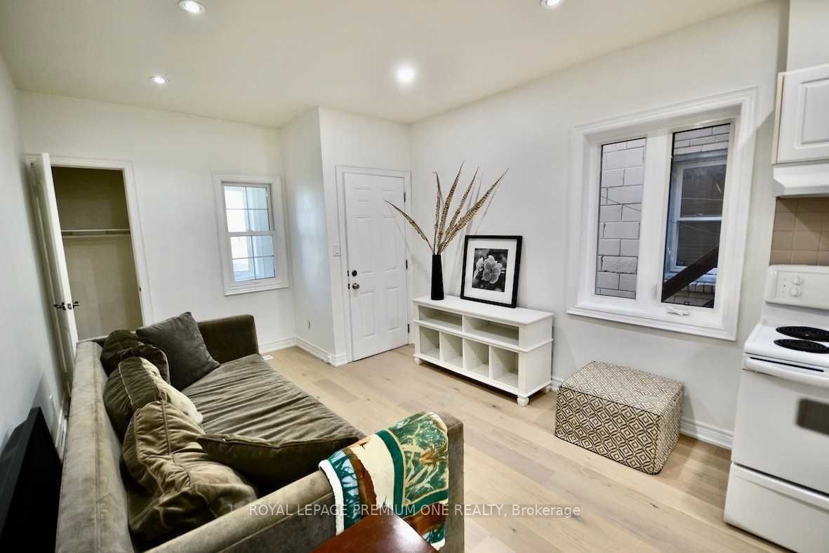 Main Photo: Main/Re 312 Rustic Road in Toronto: Rustic House (Apartment) for lease (Toronto W04)  : MLS®# W7385616