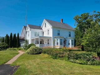Photo 1: 1983 359 Highway in Centreville: Kings County Residential for sale (Annapolis Valley)  : MLS®# 202227826