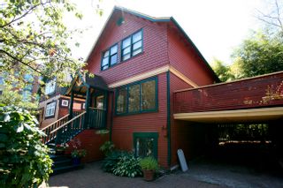 Photo 1: 2415 Yew Street in Vancouver: Kitsilano Home for sale ()  : MLS®# V961678